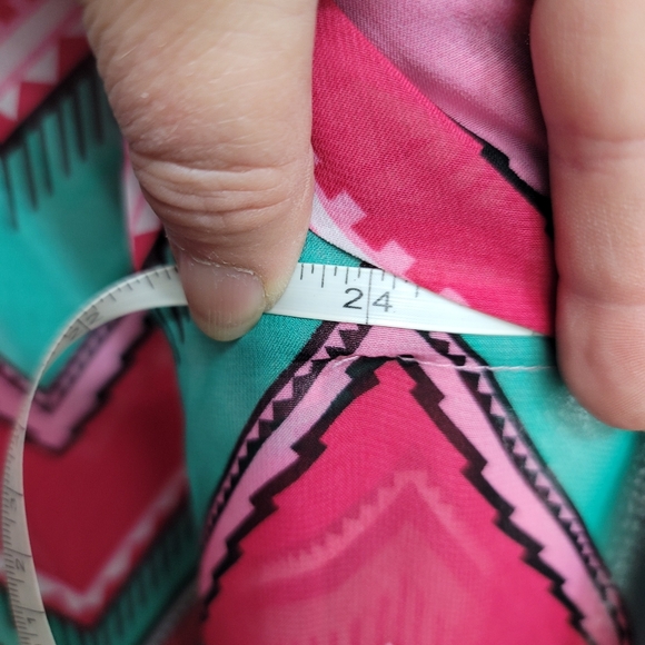 Hypnotik Hi/Low Coverup/Kimono.  One size.  (435) - Picture 5 of 8